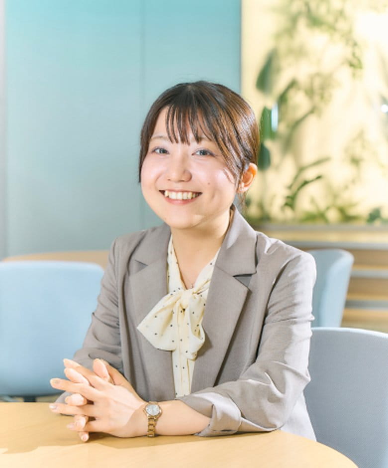 アカウントセールスとして働く垣花さん